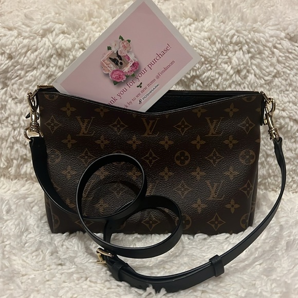 Louis Vuitton purse 👛 - Picture 14 of 15